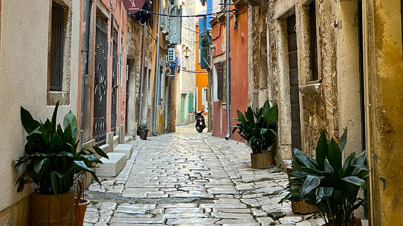 Quiet residential lane in Rovinj